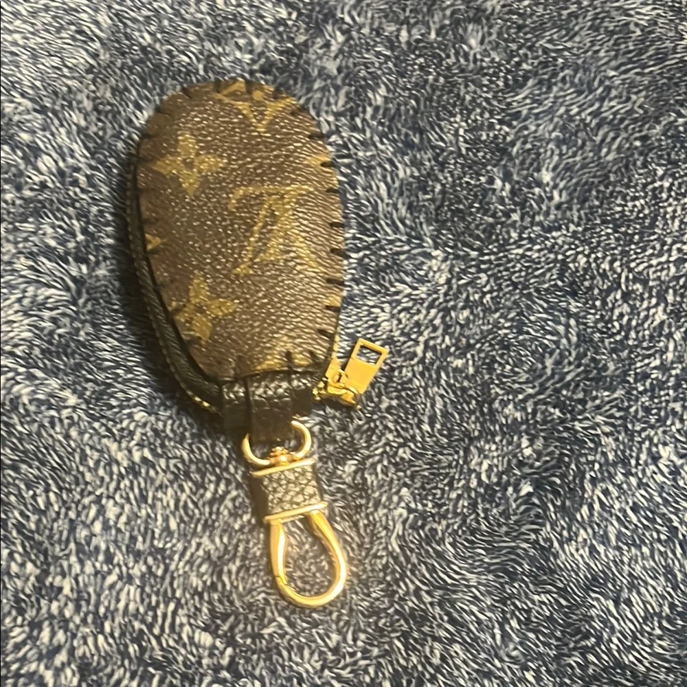 Up cycled Monogram Key Holder with Gold Clip - Picture 1 of 10